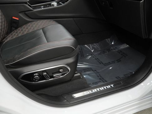 Used 2024 Jeep Grand Cherokee L Summit image 49