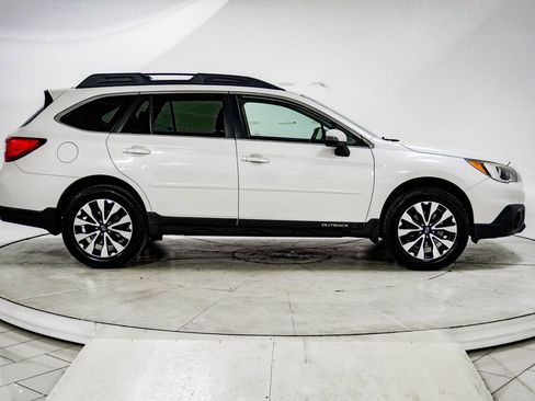 Used 2016 Subaru Outback 2.5i Limited image 12