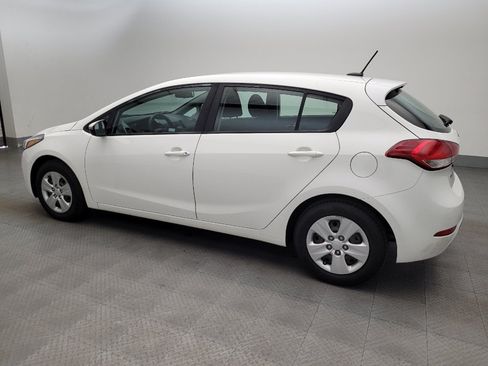 Used 2018 Kia Forte LX FWD image 3