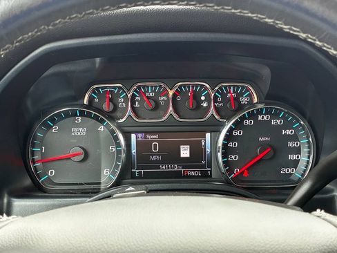 Used 2018 GMC Sierra 2500 SLE w/ HD SLE Preferred Plus Package AWD/4WD image 11