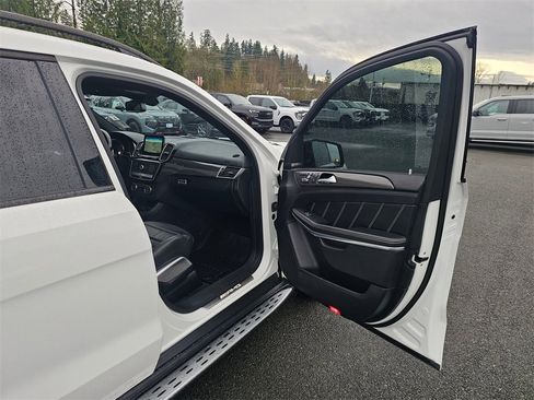 Used 2017 Mercedes-Benz GLS 63 AMG 4MATIC w/ AMG Night Styling Package image 34