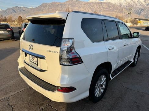 Used 2017 Lexus GX 460 image 5