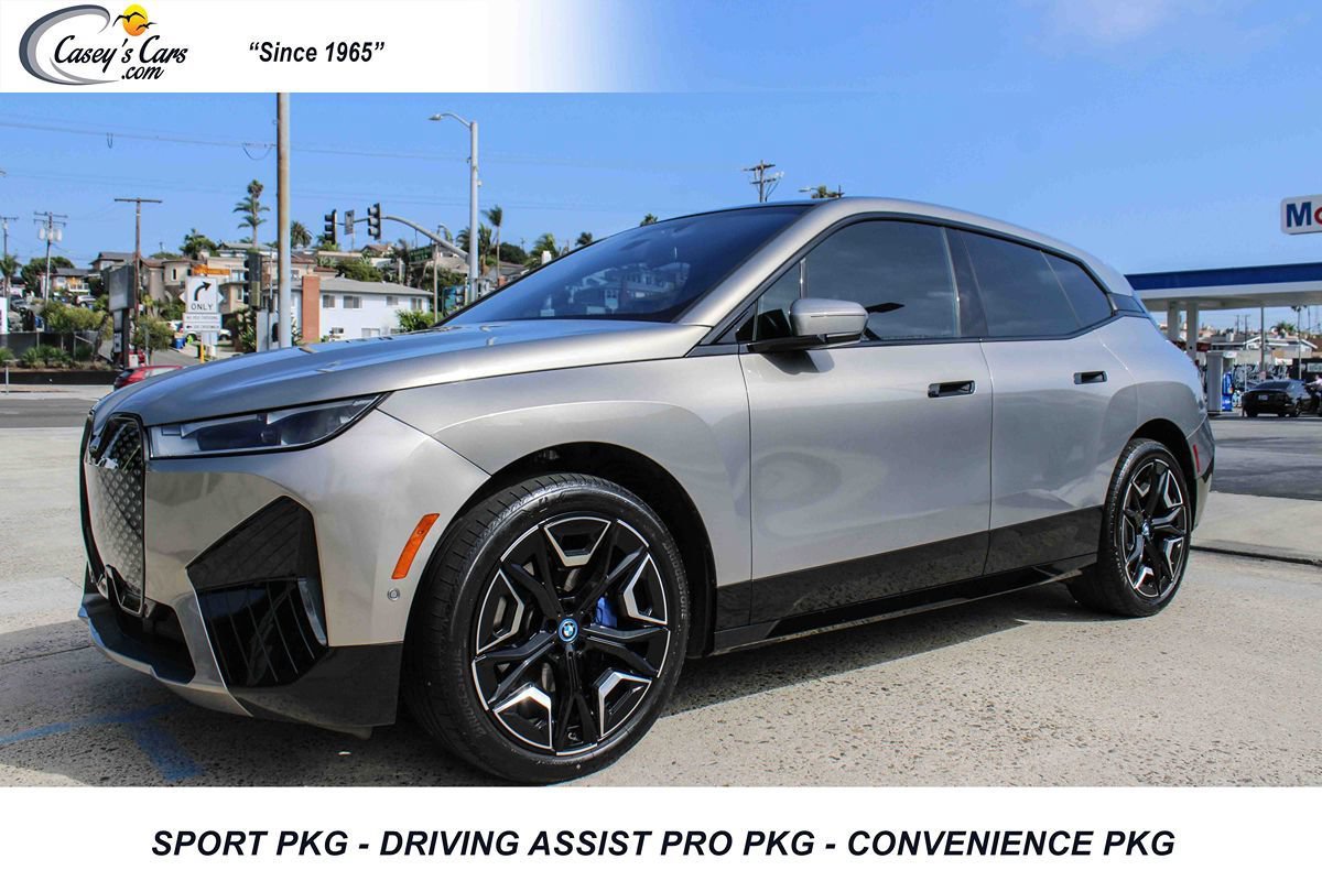 Used 2024 BMW iX xDrive50 w/ Sport Package AWD/4WD image 1