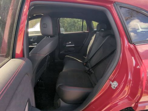 Used 2025 Mercedes-Benz GLA 250 image 5