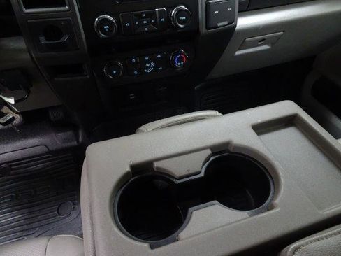 Used 2019 Ford F250 XL w/ Power Equipment Group RWD image 30
