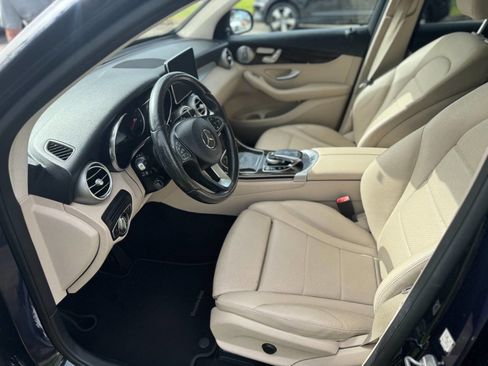 Used 2016 Mercedes-Benz GLC 300 4MATIC image 2