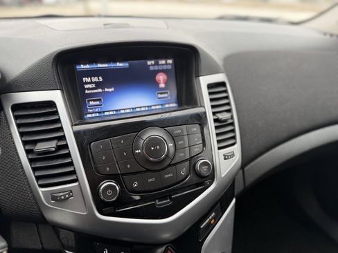 Used 2014 Chevrolet Cruze LT w/ RS Package image 17