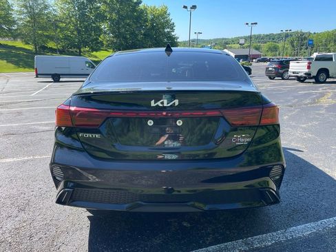 Used 2022 Kia Forte GT-Line w/ GT-Line Premium Package FWD image 4