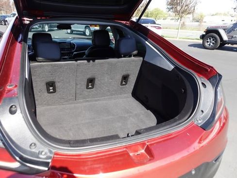 Used 2017 Chevrolet Volt Premier w/ Driver Confidence Package image 26