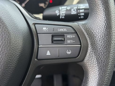 Used 2025 Honda HR-V LX image 22