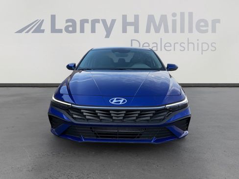 Certified 2024 Hyundai Elantra SEL FWD image 8