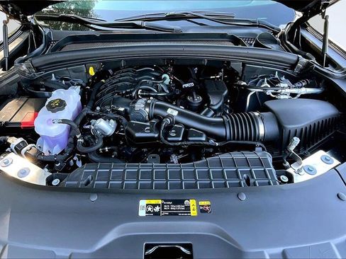 New 2025 Jeep Grand Cherokee L Limited w/ Luxury Tech Group II image 10