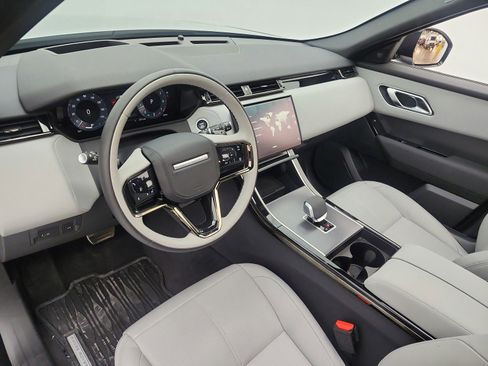 Used 2024 Land Rover Range Rover Velar Dynamic SE AWD/4WD image 9
