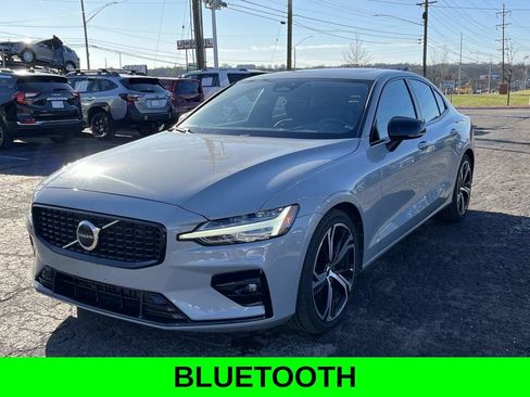 Used 2024 Volvo S60 B5 Core image 3