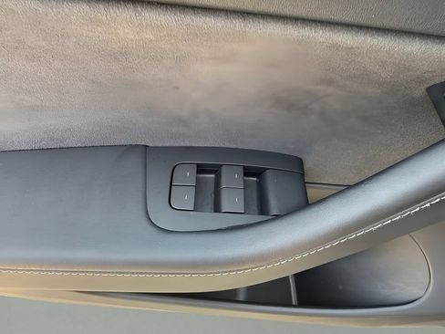 Used 2023 Tesla Model 3 Standard Range RWD image 28