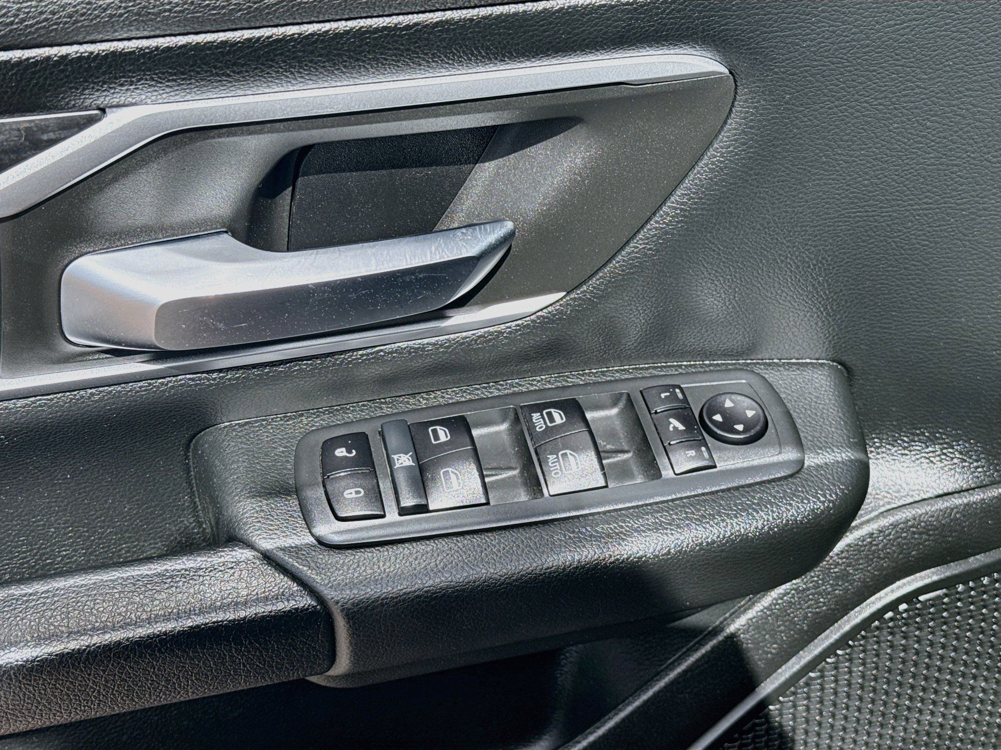 Used 2020 RAM 1500 Big Horn AWD/4WD image 15
