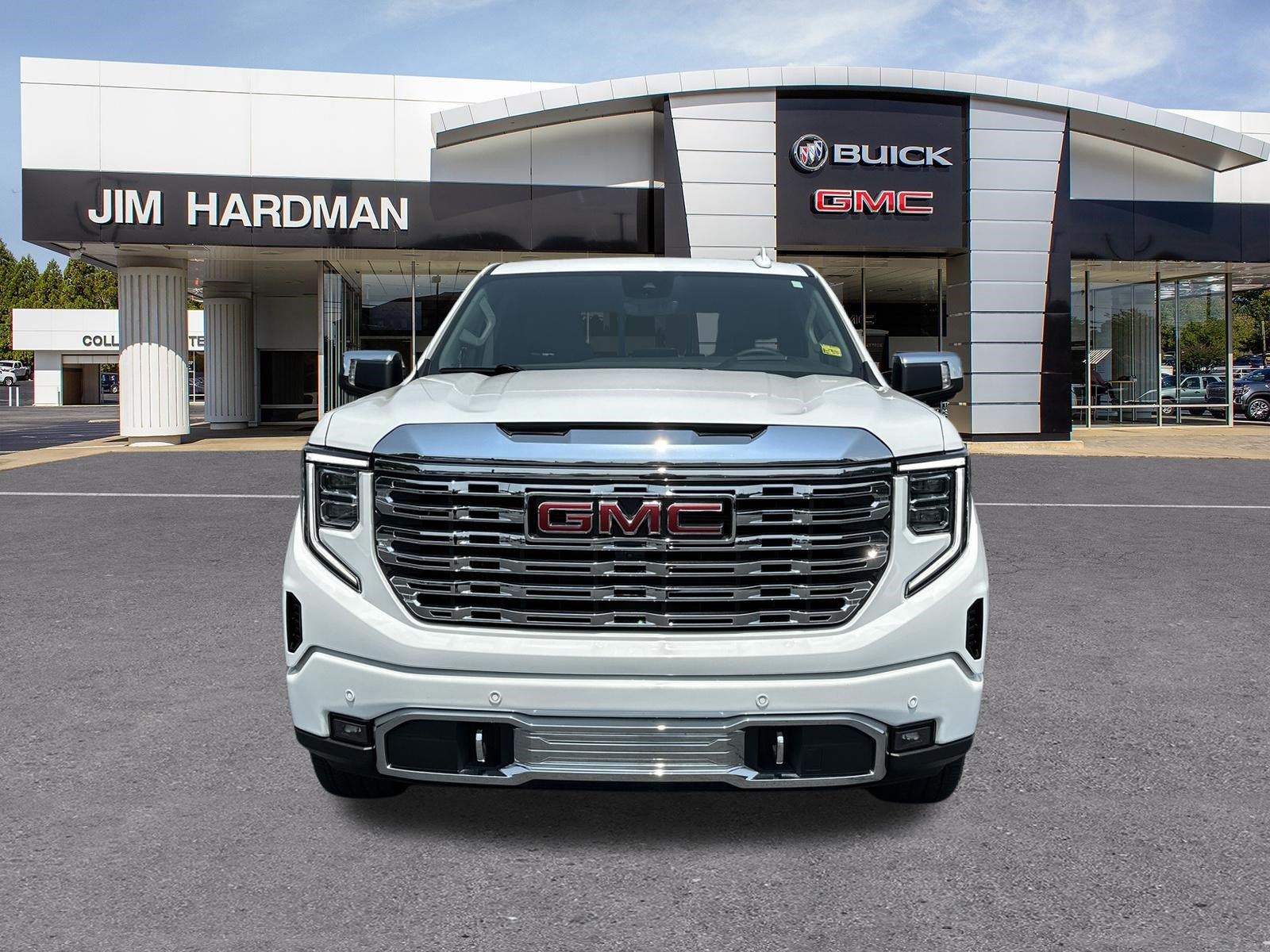 Used 2024 GMC Sierra 1500 Denali w/ Denali Reserve Package AWD/4WD image 4