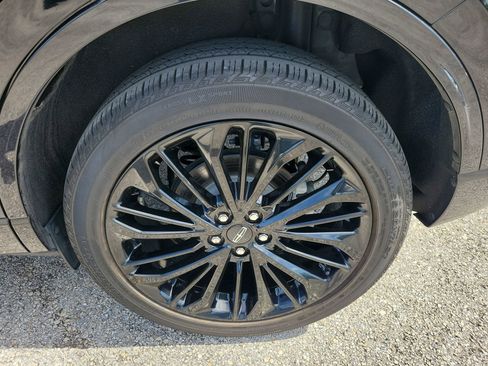 Used 2023 Lincoln Corsair Reserve w/ Jet Appearance Package FWD image 32