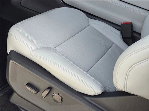 New 2025 Ford Expedition Max Platinum w/ Stealth Appearance Package image 4