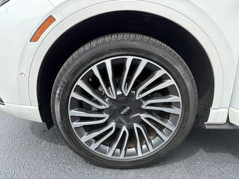 Used 2022 Lincoln Corsair Reserve w/ Equipment Group 201A AWD/4WD image 32