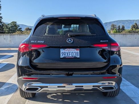 Used 2024 Mercedes-Benz GLC 300 4MATIC image 6