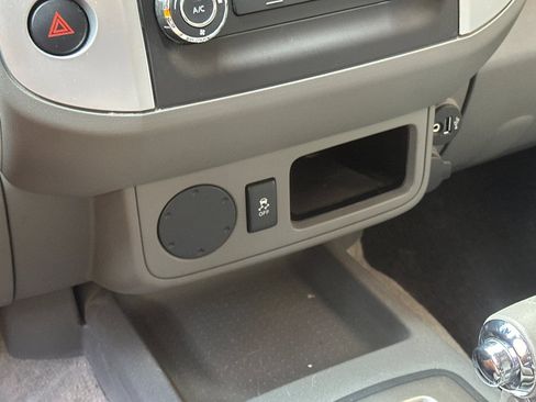 Used 2018 Nissan Frontier SV RWD image 29