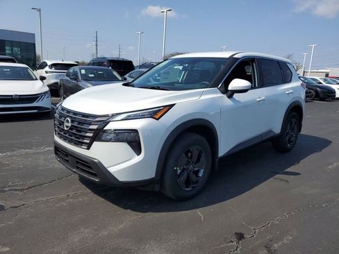 New 2026 Nissan Rogue SV w/ Cold Weather Package AWD/4WD image 3