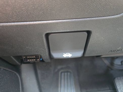 Used 2024 Chevrolet Malibu LT FWD image 23