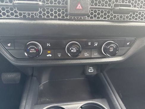 Certified 2024 Honda HR-V Sport image 32