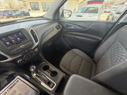 Used 2020 Chevrolet Equinox LT image 19