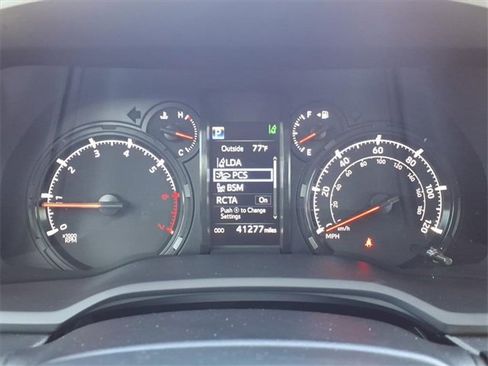 Used 2024 Toyota 4Runner SR5 image 23