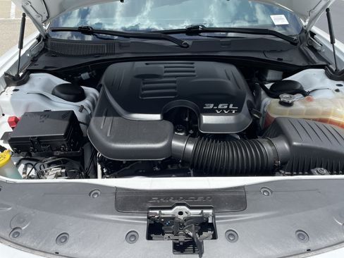 Used 2022 Dodge Charger SXT RWD image 33