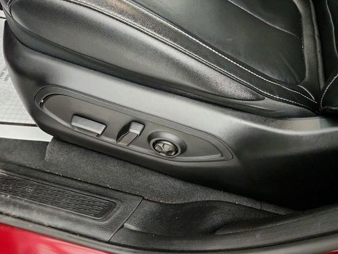 Used 2023 Jeep Grand Cherokee Limited image 11