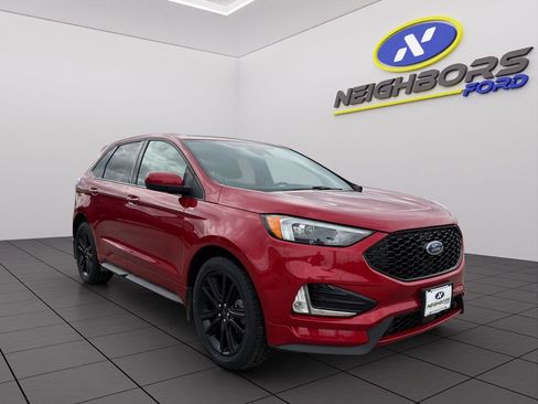 Used 2022 Ford Edge ST-Line w/ Class II Trailer Tow Package AWD/4WD image 8