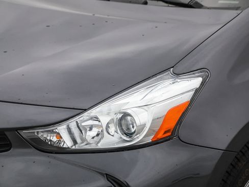 Used 2015 Toyota Prius V Three image 8