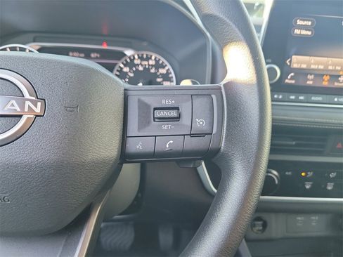 Certified 2025 Nissan Rogue S image 20