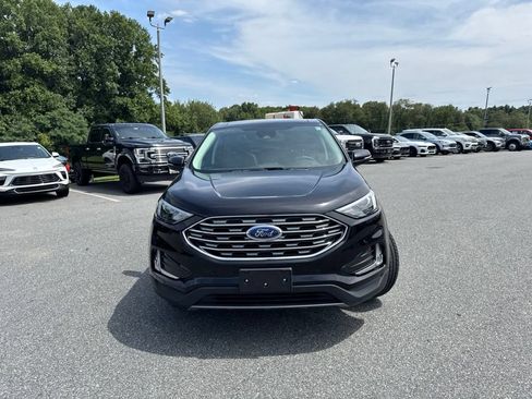 Used 2022 Ford Edge Titanium AWD/4WD image 2