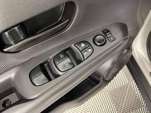 Used 2020 Nissan Kicks S w/ Interior Electronics Package image 32