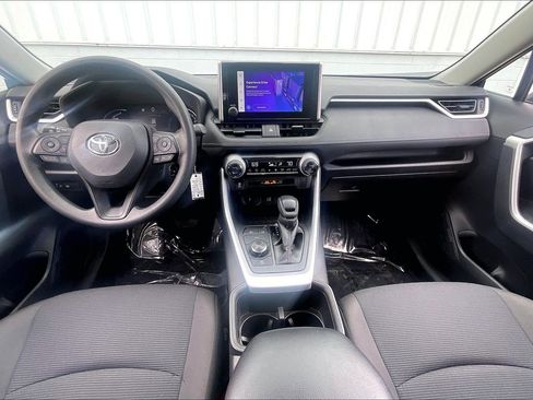 Used 2024 Toyota RAV4 LE image 19