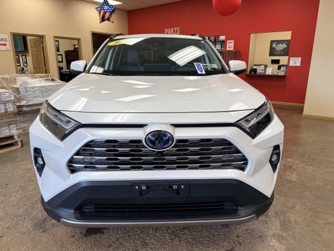 Used 2023 Toyota RAV4 Limited AWD/4WD image 2