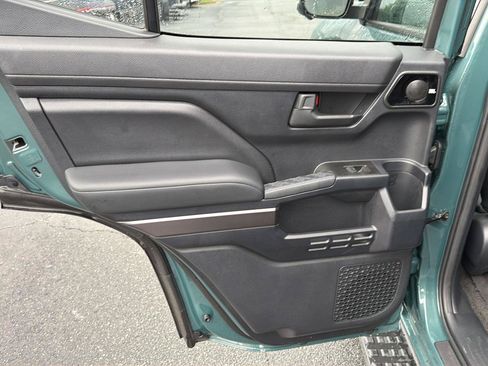 Certified 2025 Toyota 4Runner TRD Off-Road Premium AWD/4WD image 17