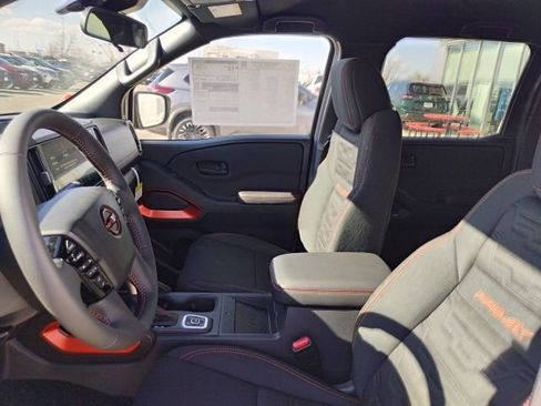 New 2026 Nissan Frontier PRO-4X w/ Pro-4x Convenience Package image 12