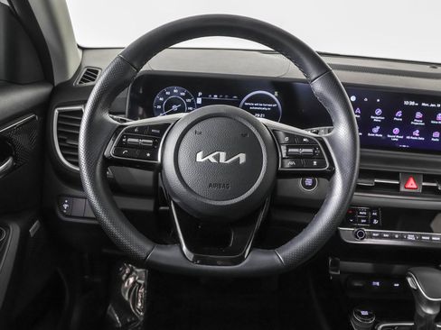 Used 2025 Kia Seltos SX w/ SX Sunroof Package image 28