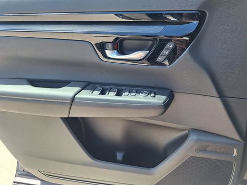 Used 2025 Honda CR-V Sport Touring image 22