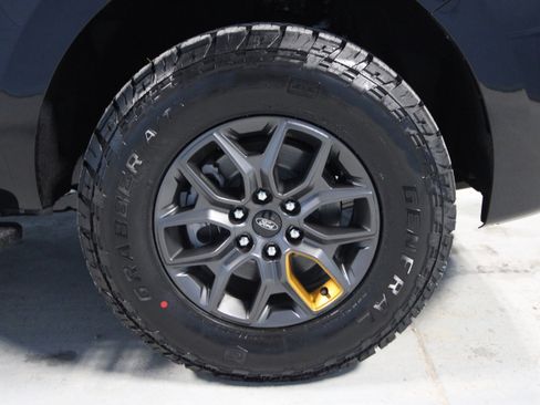 New 2026 Ford Expedition Tremor image 35