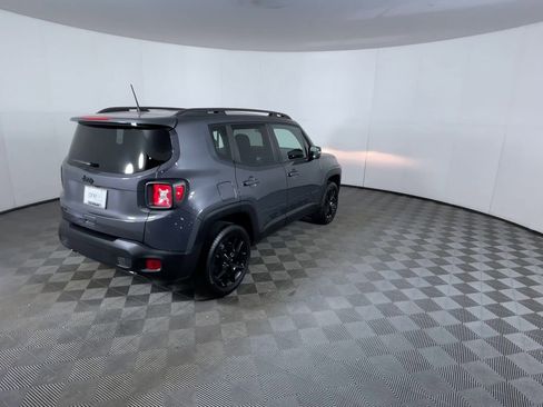 Used 2022 Jeep Renegade Altitude w/ Convenience Group image 8