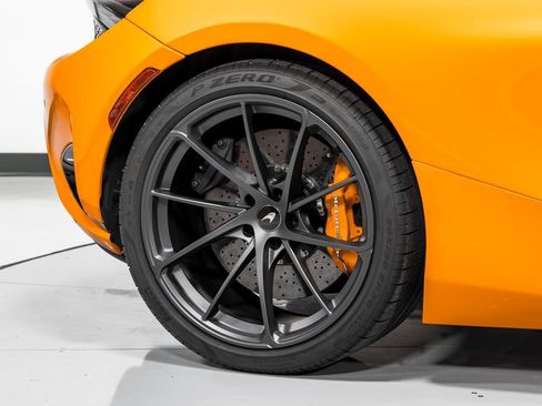 Used 2026 McLaren 750S RWD image 44