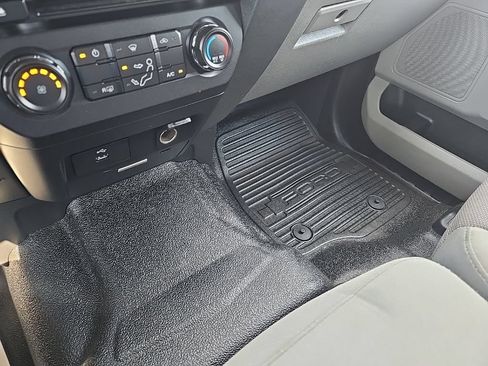 Used 2018 Ford F250 XL w/ Power Equipment Group AWD/4WD image 27