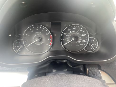 Used 2011 Subaru Outback 2.5i Premium image 11