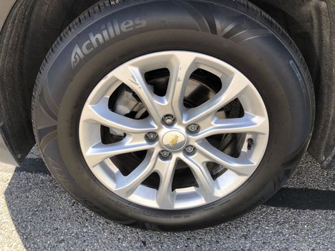 Used 2019 Chevrolet Equinox LT image 14